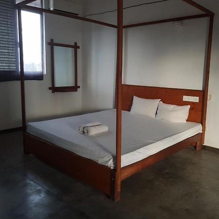Budget House Weligama Luaran gambar