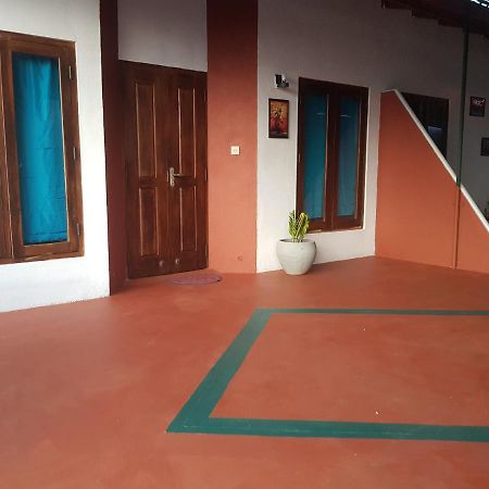 Budget House Weligama Luaran gambar